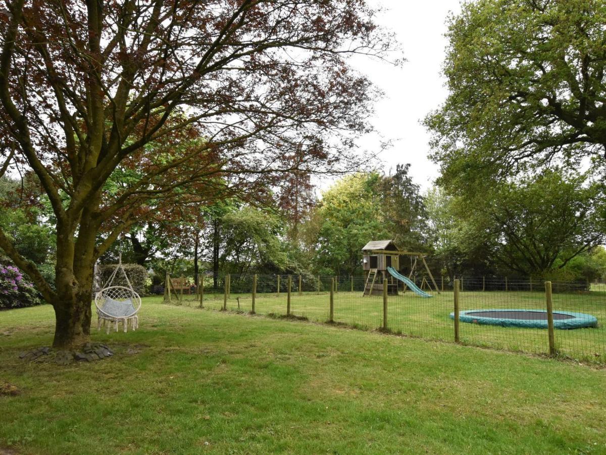 Villa On An Estate In Rheezerveen With Garden מראה חיצוני תמונה